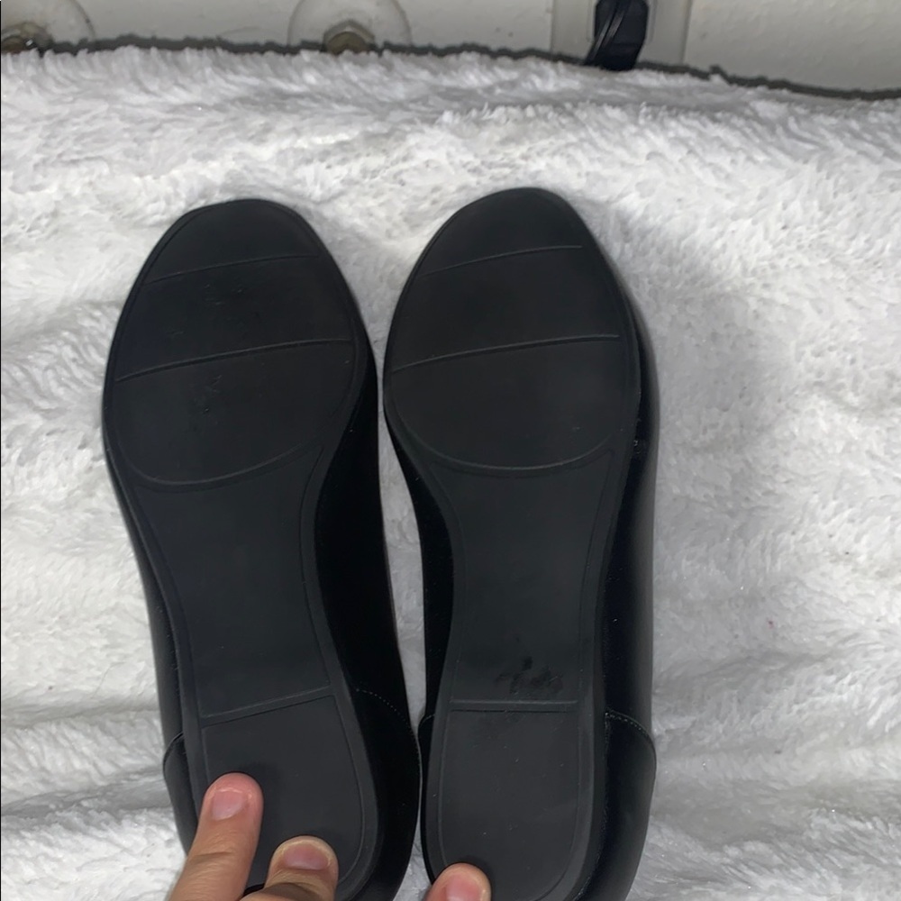 NWOT Easy Street Black Flats Sleek Minimalist Design - Picture 5 of 7